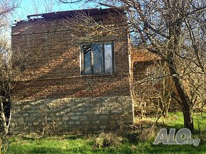 Къща за ремонт в Росица Одноэтажный 70 кв.м РЗП 1600 кв.м двор | Дома/Дачи | Росица