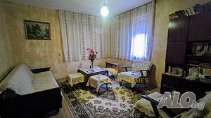 Масивна поддържана къща в с. Джулюница - реновиран покрив, готова за живеене Одноэтажный 100 кв.м РЗП 700 кв.м двор | Дома/Дачи | Джулюница