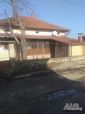 Двуетажна къща с двор в с. Добромирка Двухэтажный 120 кв.м РЗП 500 кв.м двор | Дома/Дачи | Добромирка