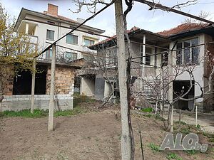 Къща в гр. Хисаря Двухэтажный 100 кв.м РЗП 320 кв.м двор | Дома/Дачи | Хисаря