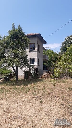 Къща в с. Караиванца Двухэтажный 90 кв.м РЗП 500 кв.м двор | Дома/Дачи | Караиванца