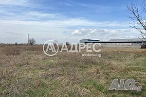 Парцел/Терен, Горни Богров, 1468 кв.м., 120000 € Продажа 1468 кв.м Под застройку (УПИ) С электричеством Собственный источник воды | Участки под застройку, Инвестиционные проекты | Горни Богров