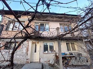 Продажба на имот Двухэтажный 182 кв.м РЗП 1208 кв.м двор | Дома/Дачи | Мало Конаре