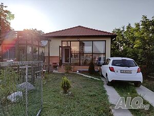 Продава се къща Одноэтажный 80 кв.м РЗП 430 кв.м двор | Дома/Дачи | Паталеница