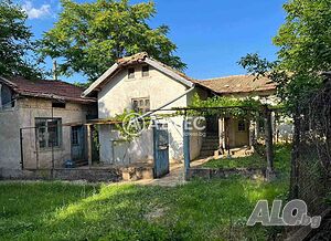 Продава къща с двор в село Каранци 626846 Двухэтажный 70 кв.м РЗП 2000 кв.м двор | Дома/Дачи | Каранци