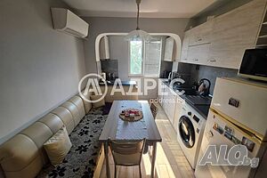 Двустаен апартамент в отлично състояние в района на Градски парк. Двухкомнатная 64 кв.м Крупнопанельная опалубка/Скользящая опалубка 1980 г. 7 этаж Не последний | Квартиры | Златен Рог Ямбол