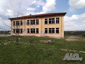 Имот - подходящ за изграждане на дом за стари хора Двухэтажный 387 кв.м РЗП 11130 кв.м двор | Дома/Дачи | Ханово