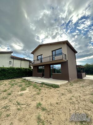 Продаваме двуетажна къща в с. Голяновци Двухэтажный 212 кв.м РЗП 543 кв.м двор | Дома/Дачи | Голяновци