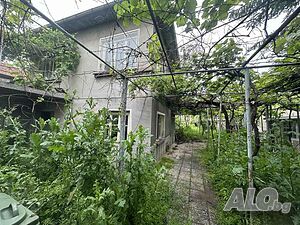 Къща с двор в село Мокрище Двухэтажный 114 кв.м РЗП 467 кв.м двор | Дома/Дачи | Мокрище