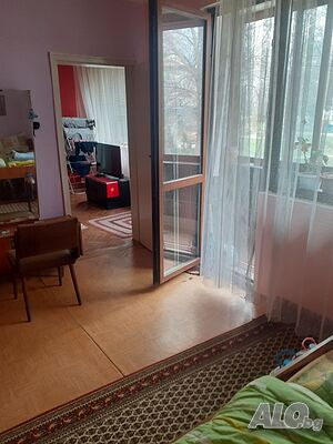 Продава се Многокомнатная 95 кв.м Кирпич 1975 г. 1 этаж Первый жилой этаж | Квартиры | Студен Кладенец Кърджали