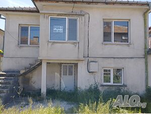 Продава се Двухэтажный 135 кв.м РЗП 601 кв.м двор | Дома/Дачи | Крумовград