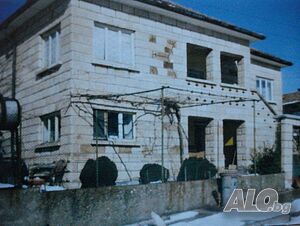Продавам самостоятелна къща в Момчилград Двухэтажный 295 кв.м РЗП 722 кв.м двор | Дома/Дачи | Момчилград
