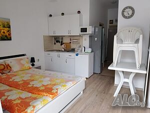 Обзаведено студио в целогодишен комплекс „Гранд Камелия“ - Слънчев бряг Однокомнатная 37 кв.м Кирпич 2012 г. 1 этаж Первый наземный этаж | Квартиры | Слънчев бряг (курорт)