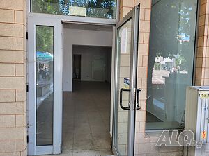 Отдава под наем търговско помещение в гр. Пещера Магазин Офис Салон красоты Другое Салон красоты (место) 40 кв.м Первый наземный этаж | Магазины, Офисы | Център Пещера