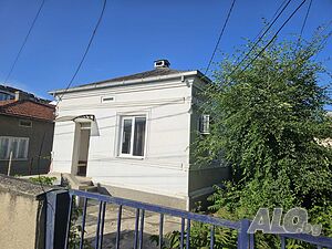 Къща до парка -наем Одноэтажный 68 кв.м Обставленная | Дома/Дачи | Център Добрич