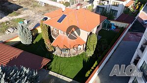 Ексклузивно! Самостоятелна къща с двор/ Остромила Двухэтажный 240 кв.м РЗП 600 кв.м двор | Дома/Дачи | Остромила Пловдив
