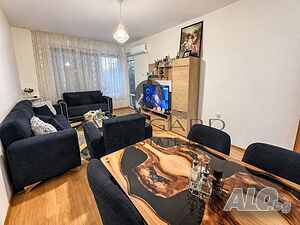 Тристаен тухлен апартамент в Центъра Трехкомнатная 77 кв.м Кирпич 2000 г. 4 этаж Последний этаж | Квартиры | Център Пловдив