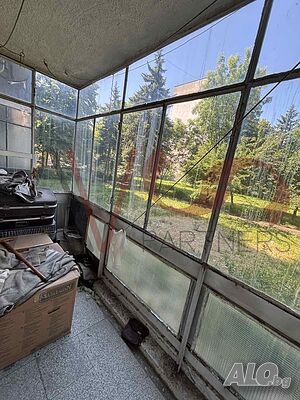 Двустаен апартамент в Люлин 2 Двухкомнатная 65 кв.м Панель 1978 г. 1 этаж Не последний | Квартиры | Люлин 2 София