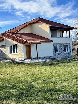 Продажба Къща гр. Велико Търново - с. Ново село 1400m² Двухэтажный 280 кв.м РЗП 1400 кв.м двор | Дома/Дачи | Ново село