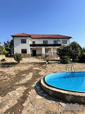 Продажба Къща гр. Дряново - с. Керека 1674m² Двухэтажный 171 кв.м РЗП 1674 кв.м двор | Дома/Дачи | Керека