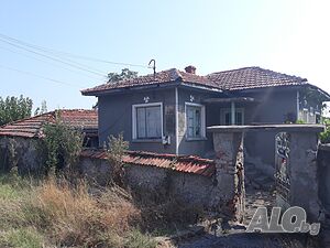 Продавам къща с двор Двухэтажный 50 кв.м РЗП 1000 кв.м двор | Дома/Дачи | Гълъбинци