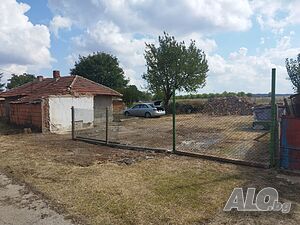Продава се Одноэтажный 65 кв.м РЗП 1 кв.м двор | Дома/Дачи | Исперих Йонково