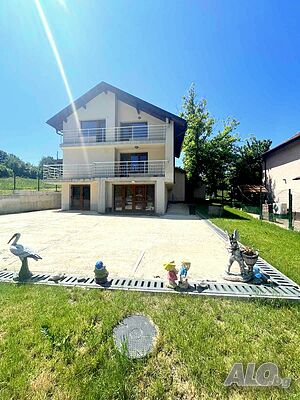 Продава къща в с. Дръмша, общ. Костинброд Двухэтажный 200 кв.м РЗП 1143 кв.м двор | Дома/Дачи | Дръмша