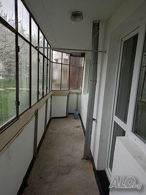 Отдава се гарсониера към централната част на гр. Добрич по бул. ”Трети март” за 200 € Однокомнатная 47 кв.м Обставленная Не последний этаж | Квартиры, Комнаты | Център Добрич