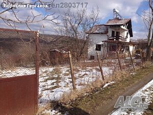 Продавам вилно място Продажа 825 кв.м Не находится в планировке С электричеством Водопровод | Участки под застройку, Инвестиционные проекты | в.з. Синан тепе Ловеч