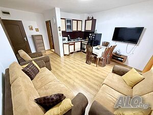 Просторен апартамент с две спални за продажба в жилищна сграда Трехкомнатная 114 кв.м Кирпич 2009 г. 2 этаж Не последний | Квартиры | Ски лифт Банско