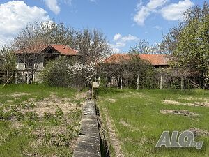 Къща за продажба с. Полски Сеновец Двухэтажный 100 кв.м РЗП 2139 кв.м двор | Дома/Дачи | Полски Сеновец
