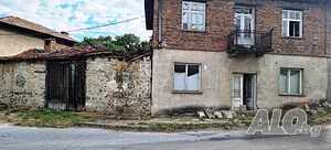 Имот в с. Црънча обл. Пазарджик Двухэтажный 160 кв.м РЗП 455 кв.м двор | Дома/Дачи | Център Црънча