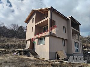 Къща за продажба в село Райово, община Самоков Трехэтажный 216 кв.м РЗП 1010 кв.м двор | Дома/Дачи | Райово