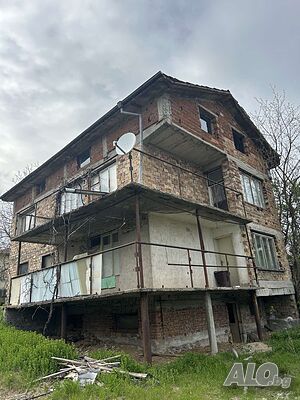 Масивна къща Двухэтажный 360 кв.м РЗП 1000 кв.м двор | Дома/Дачи | център Богомилово