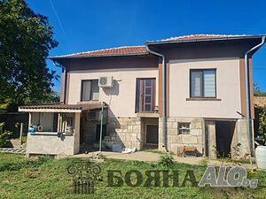 2-етажна къща в с. Червена вода, 145 000 евро Двухэтажный 67 кв.м РЗП 1330 кв.м двор | Дома/Дачи | Червена вода