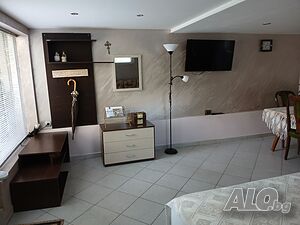 Под наем самостоятелен етаж Однокомнатная 45 кв.м Обставленная Первый жилой этаж | Квартиры, Комнаты | Дупница
