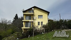Триетажна къща в екологично чист район Трехэтажный 160 кв.м РЗП 357 кв.м двор | Дома/Дачи | Индже войвода