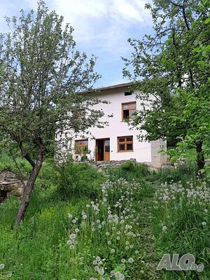 Къща в планината Двухэтажный 120 кв.м РЗП 6000 кв.м двор | Дома/Дачи | Малък извор