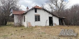 Парцел 1,2 дка със стара къща Одноэтажный 55 кв.м РЗП 1200 кв.м двор | Дома/Дачи | Негованци