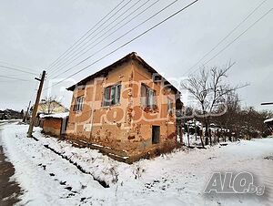 Къща с равен двор в село Блато Двухэтажный 100 кв.м РЗП | Дома/Дачи | Блато