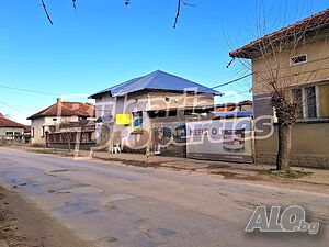 Къща - магазин със стопански постройки и двор на главен път Одноэтажный 328 кв.м РЗП | Дома/Дачи | Торос