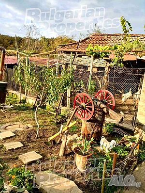 Две къщи с поддържан двор в село с живописна природа Двухэтажный 88 кв.м РЗП | Дома/Дачи | Веселиново