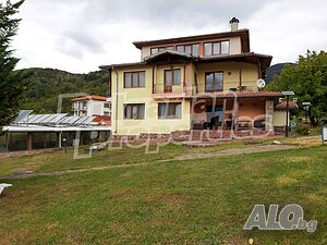 Къща за гости със спортен център в Централна Стара планина 444 кв.м Готовый (законченный) Кирпич | Гостиницы, Мотели | Кръвеник