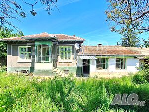 Имот в предпочитано село край Велико Търново Одноэтажный 90 кв.м РЗП | Дома/Дачи | Хотница