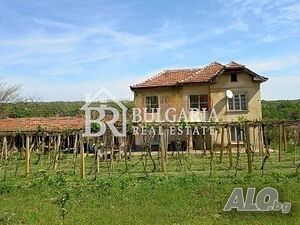 Къща с. Владиня, до гр. Ловеч Двухэтажный 58 кв.м РЗП 3368 кв.м двор | Дома/Дачи | Владиня