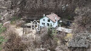 Kъща в с. Луково, област София 220 кв.м РЗП 1700 кв.м двор | Дома/Дачи | Луково