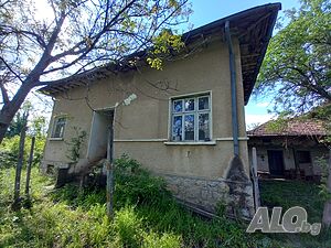 Продава къща в с. Черказки, обл. Монтана Одноэтажный 82 кв.м РЗП 2231 кв.м двор | Дома/Дачи | Черкаски