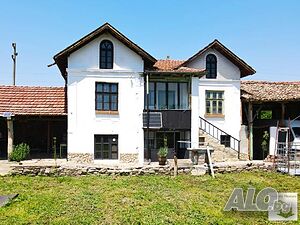 ЕКСКЛУЗИВНО! Двуетажна къща с голям двор и кладенец за продажба в с. Долна Липница Двухэтажный 100 кв.м РЗП 2885 кв.м двор | Дома/Дачи | Долна Липница