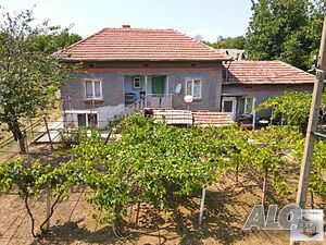 Къща с огромен двор, стопански постройки и кладенец в с. Долна Липница, 45 мин. от Велико Търново Двухэтажный 126 кв.м РЗП 3250 кв.м двор | Дома/Дачи | Долна Липница