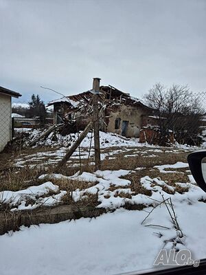 Публична продан от ЧСИ на Парцел с къща в с. Рельово 21 кв.м РЗП | Дома/Дачи | Рельово